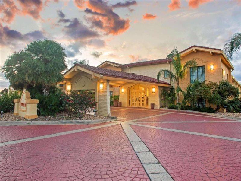 La Quinta Inn By Wyndham Victoria Εξωτερικό φωτογραφία