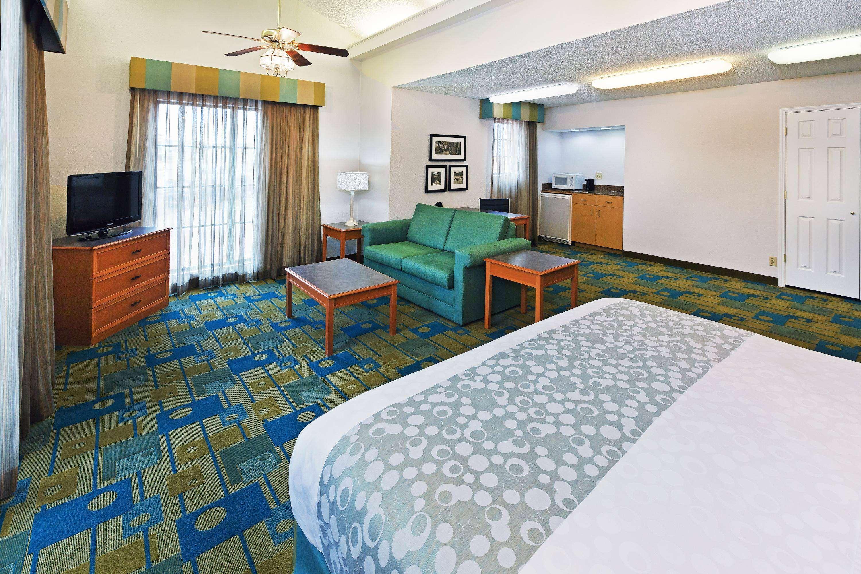 La Quinta Inn By Wyndham Victoria Εξωτερικό φωτογραφία