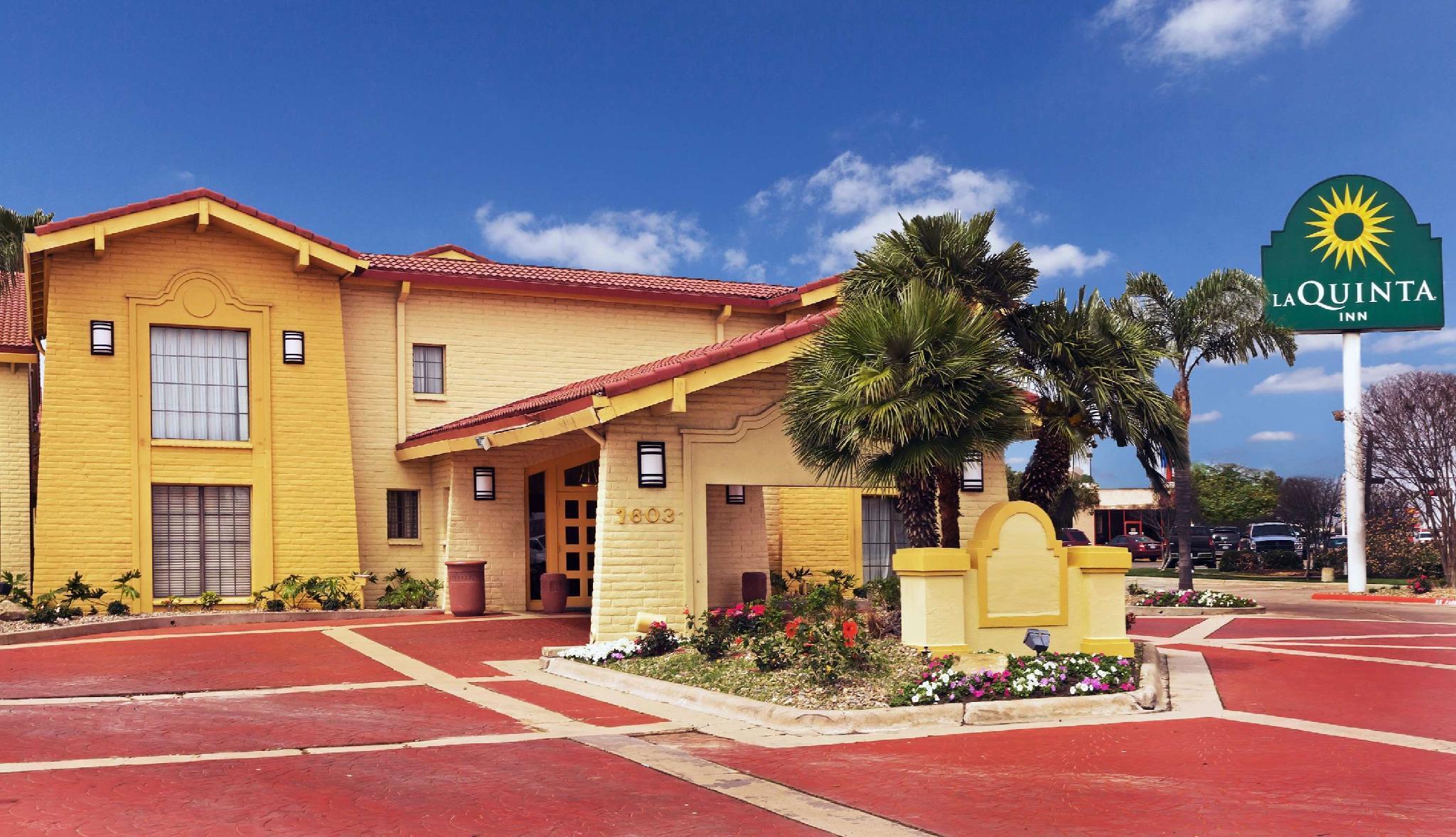 La Quinta Inn By Wyndham Victoria Εξωτερικό φωτογραφία