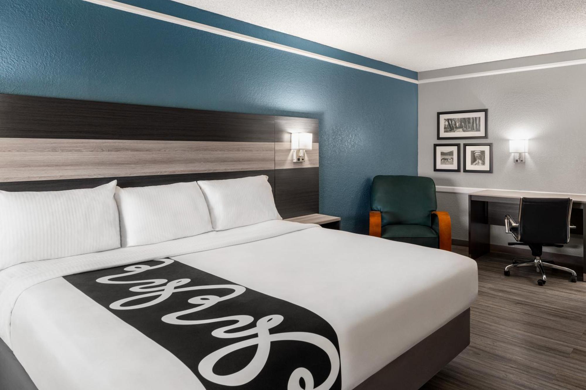 La Quinta Inn By Wyndham Victoria Εξωτερικό φωτογραφία