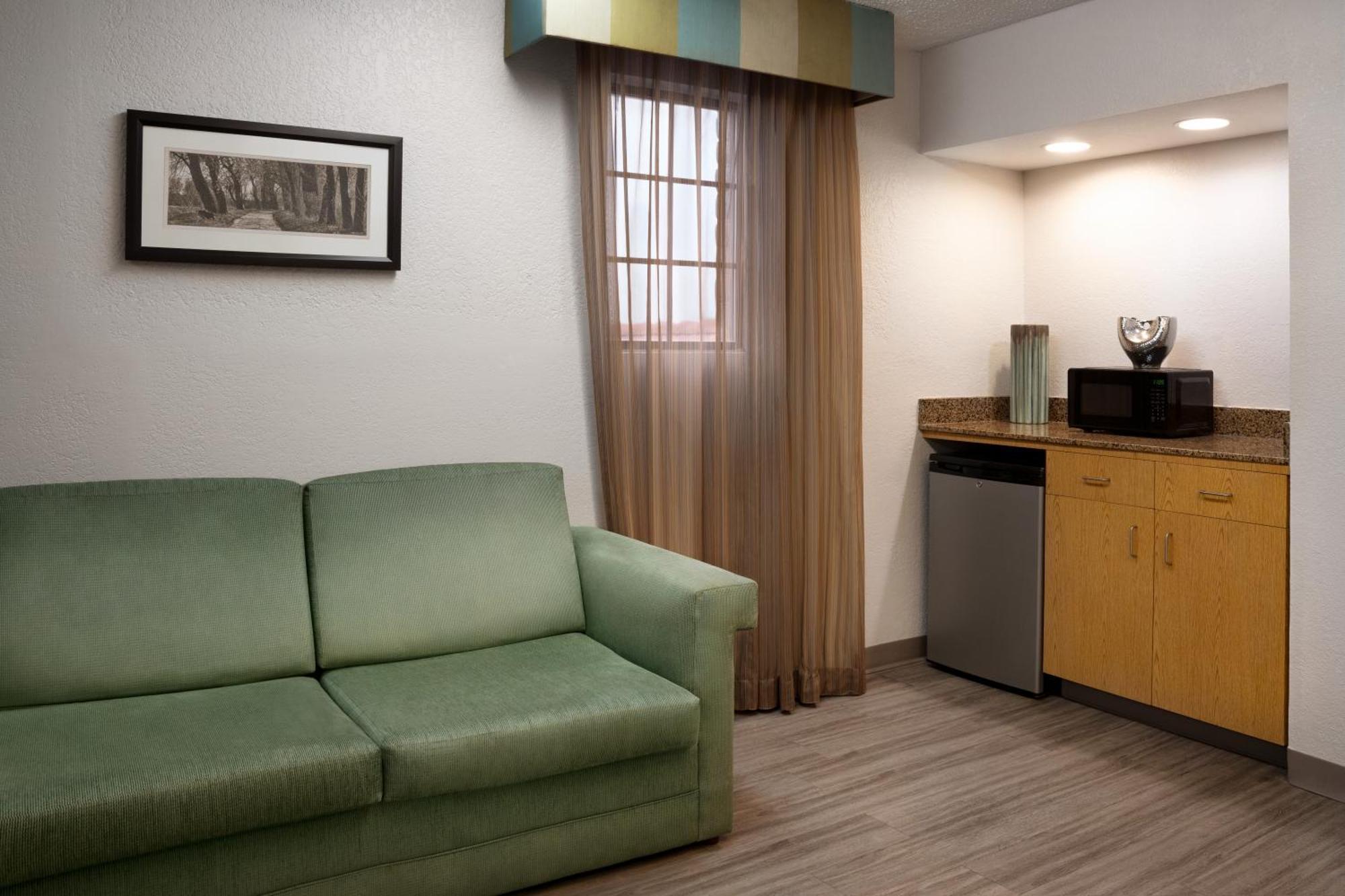 La Quinta Inn By Wyndham Victoria Εξωτερικό φωτογραφία